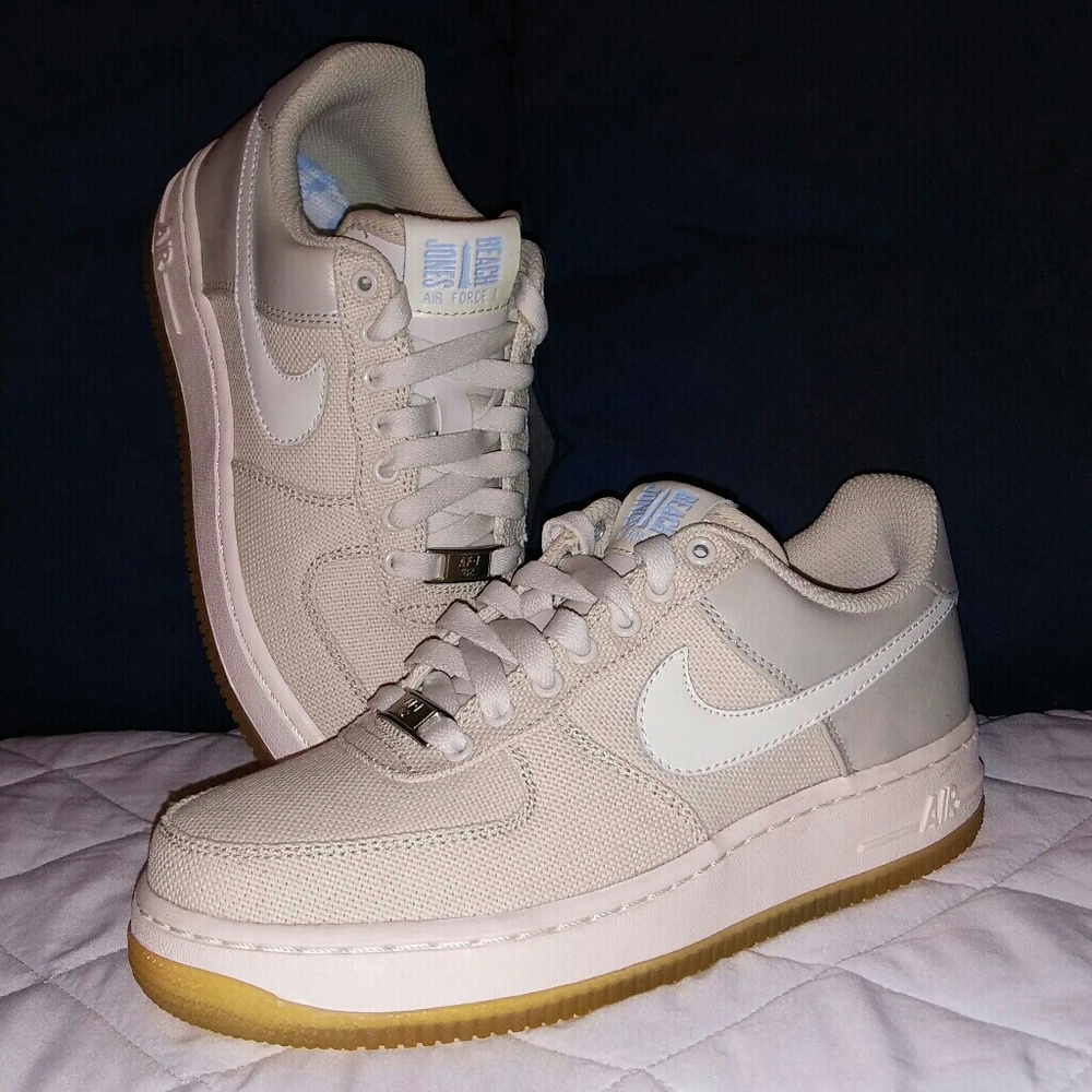 "RETRO" JONES BEACH AIR FORCE ONES
